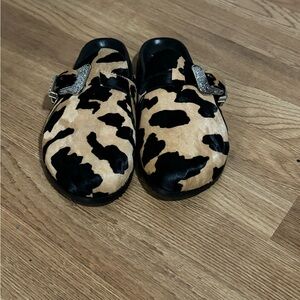 Schutz Clogs cheetah print size 8.
